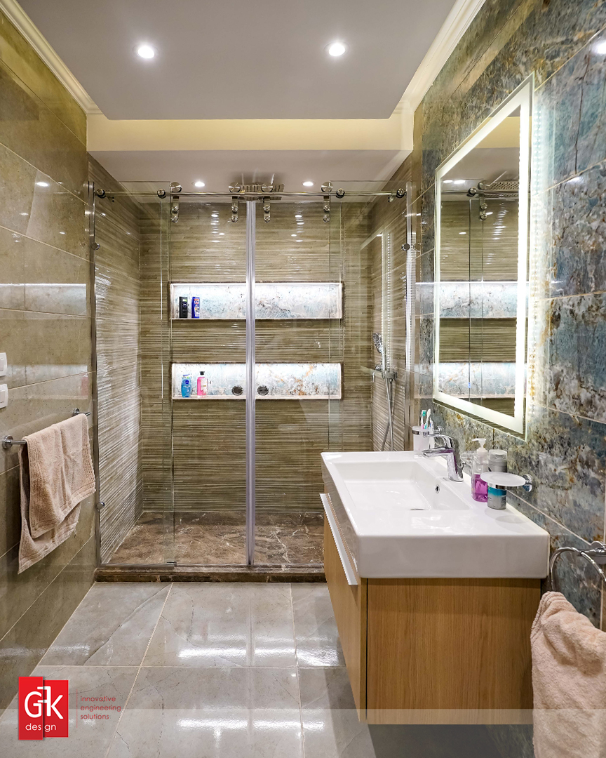 Louran Main Bathroom